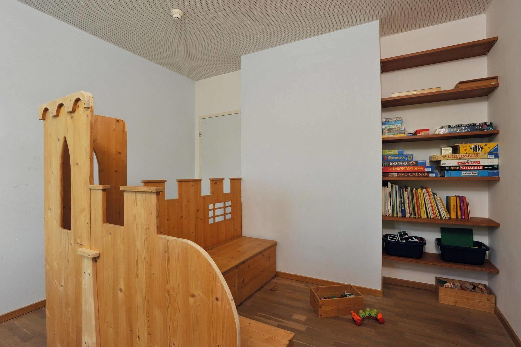Richterswil Youth Hostel Exterior photo